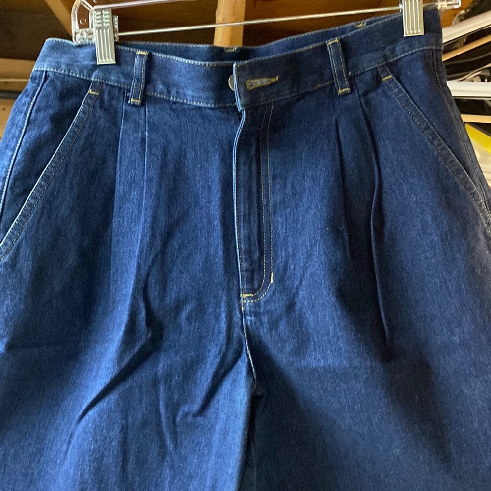 Size 10 Jean shorts never worn mid thigh length